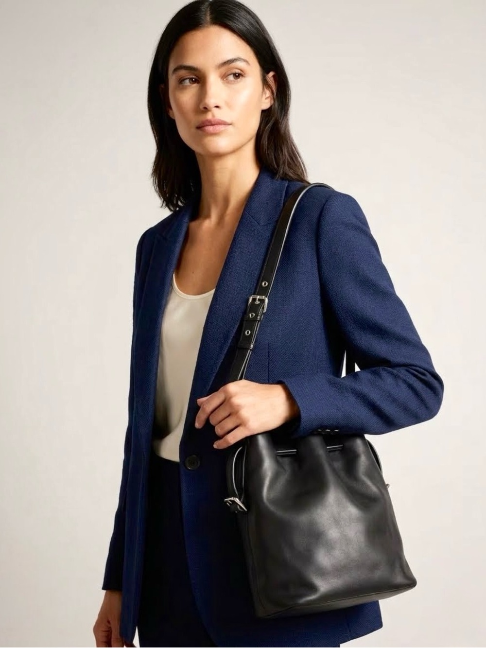 Coach 9165 Vintage Legacy Buttery Soft Black Leather Drawstring Bucket Bag Purse - Picture 4 of 13